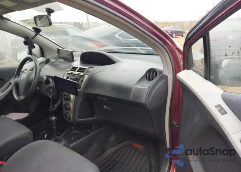 2010 Toyota Yaris z USA, uszkodzony, nr VIN JTDKT4K30A5293966